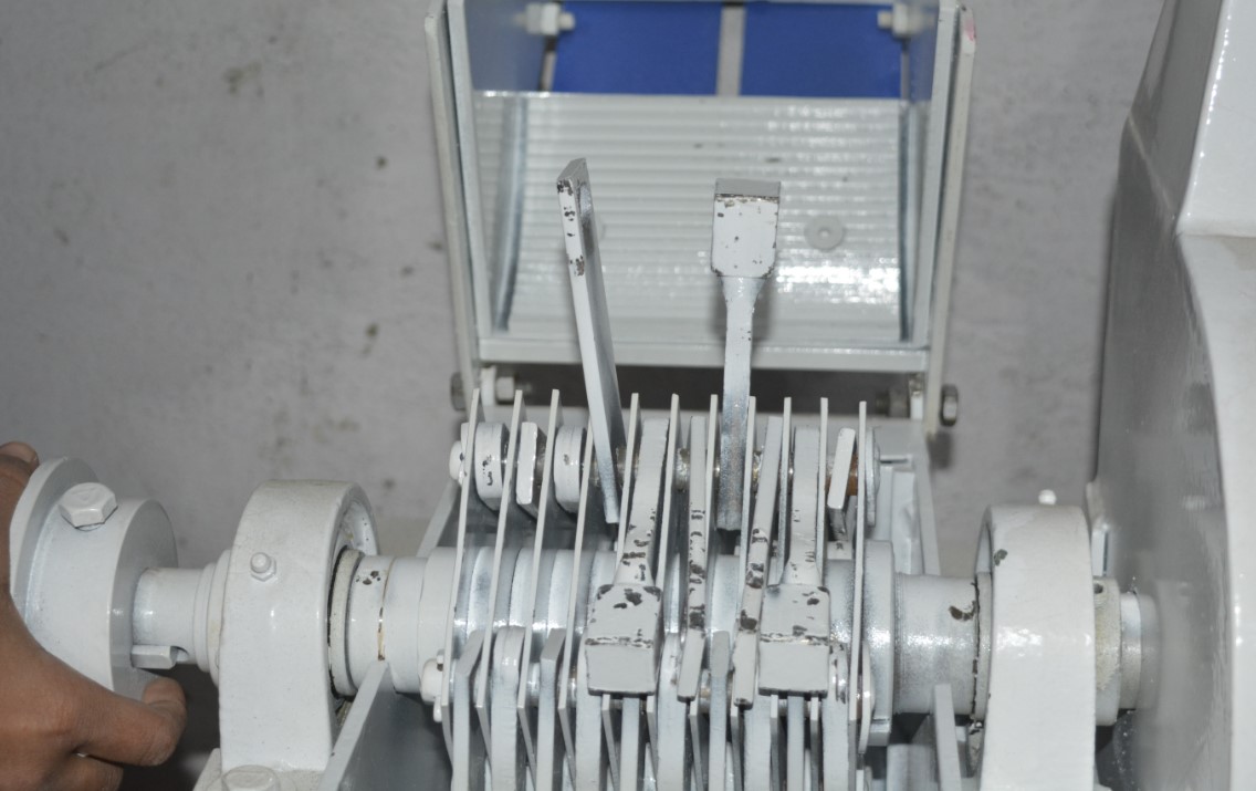 5HP Cyclone Type Pulverizer Machine for Dry Spices Grinding